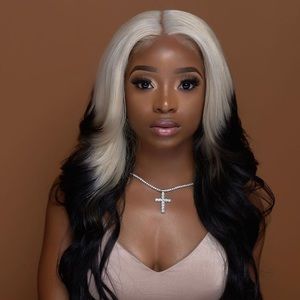 Meet your Posher, Amoya